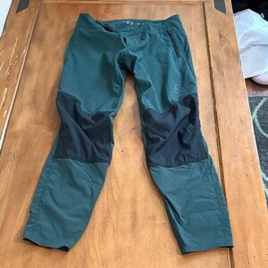 Fox Defend Racing Pants in Green and Black Size 28